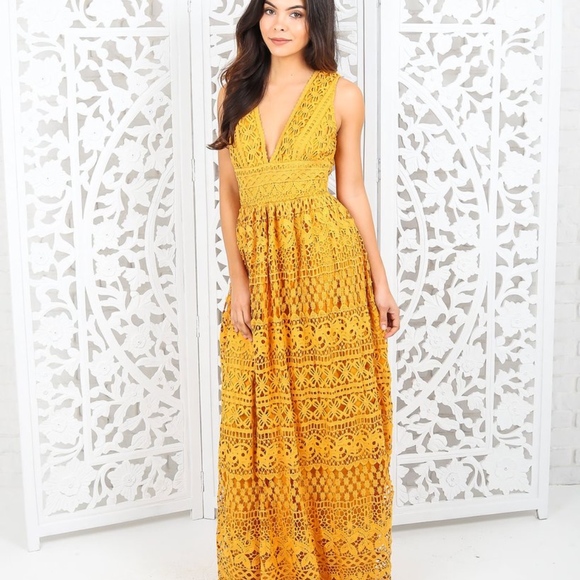 vici Dresses & Skirts - NWT mustard lace gown